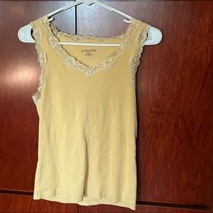 Yellow lace tanktop